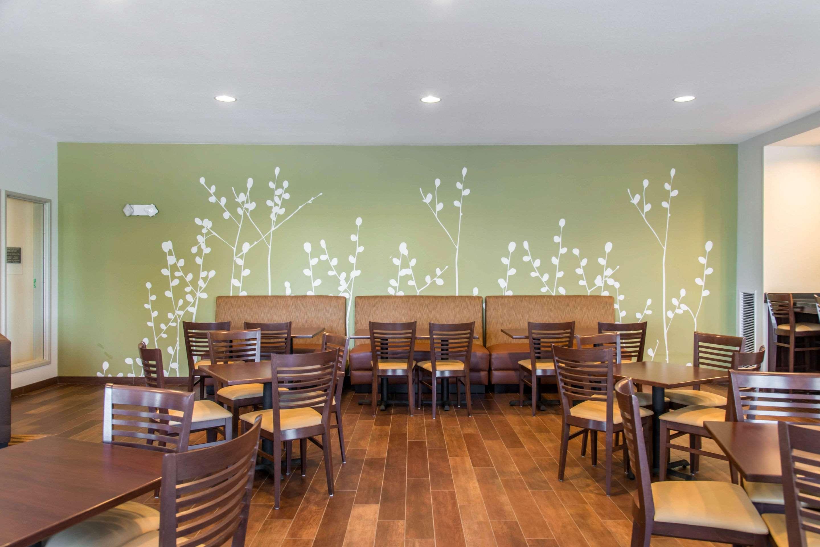 Sleep Inn & Suites Marshall - University Area Zewnętrze zdjęcie